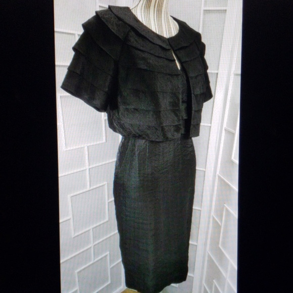 Sz 10 2PC Adrianna Papell Crop Jacket & Dres - Picture 2 of 8
